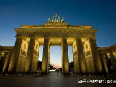 德国国家队训练开放日；集结日战术微调引观众欢呼；法联杯在即；医务组通报恢复的简单介绍-爱游戏综合平台