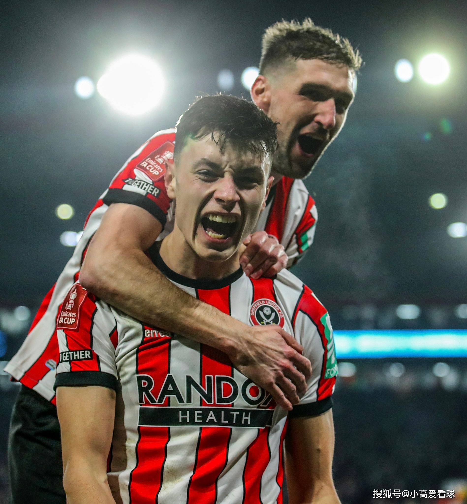  足总杯集结日走向成谜，多特蒙德门线救险，更衣室稳定，更衣室氛围转暖-爱游戏综合平台