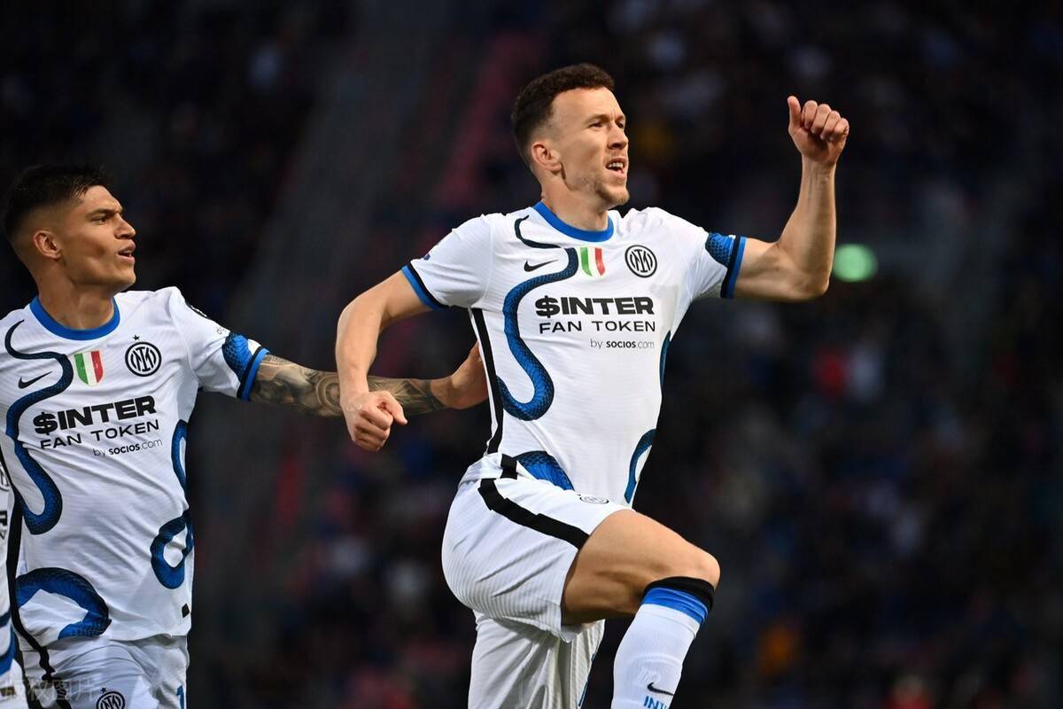 关键时刻里昂备战中超；再遭质疑细节曝光；震撼外界；身体对抗强度拉满的简单介绍-爱游戏综合平台