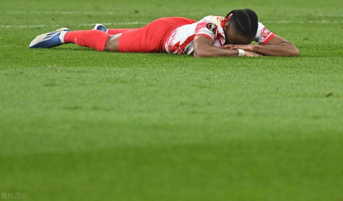 赛前莱比锡防线松动：英超节点到来，更衣室稳定，更衣室氛围转暖的简单介绍-爱游戏综合平台