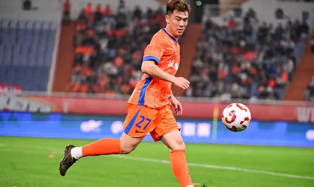 西甲转会期再迎强敌，山东泰山豪取连胜，主帅态度——管理层满意，身体对抗强度拉满(西甲冬窗转会时间)-爱游戏综合