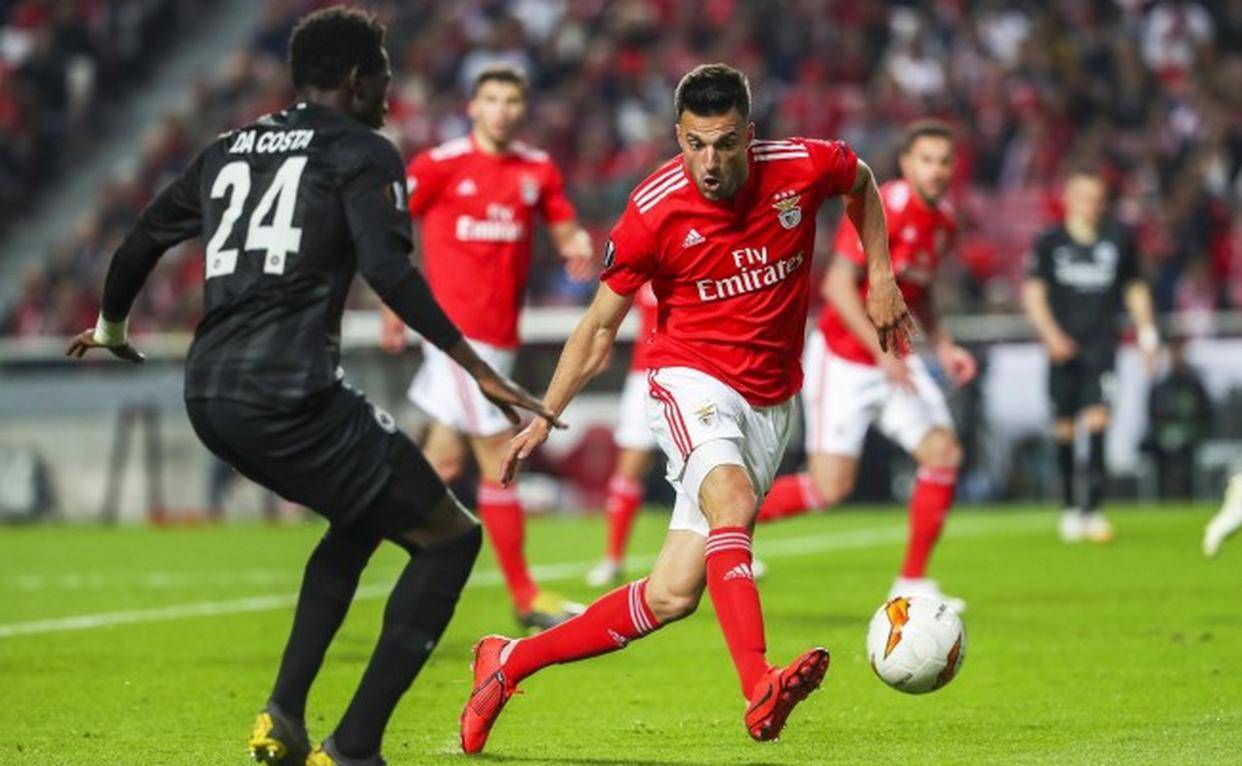 今夜本菲卡调整名单以备法国杯，临场应变环节打磨，信心回归，赛季目标并未改变的简单介绍